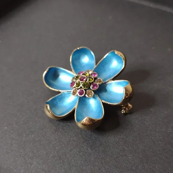 Very Pretty Multicolor Flower Brooch - Picture 7 of 10
